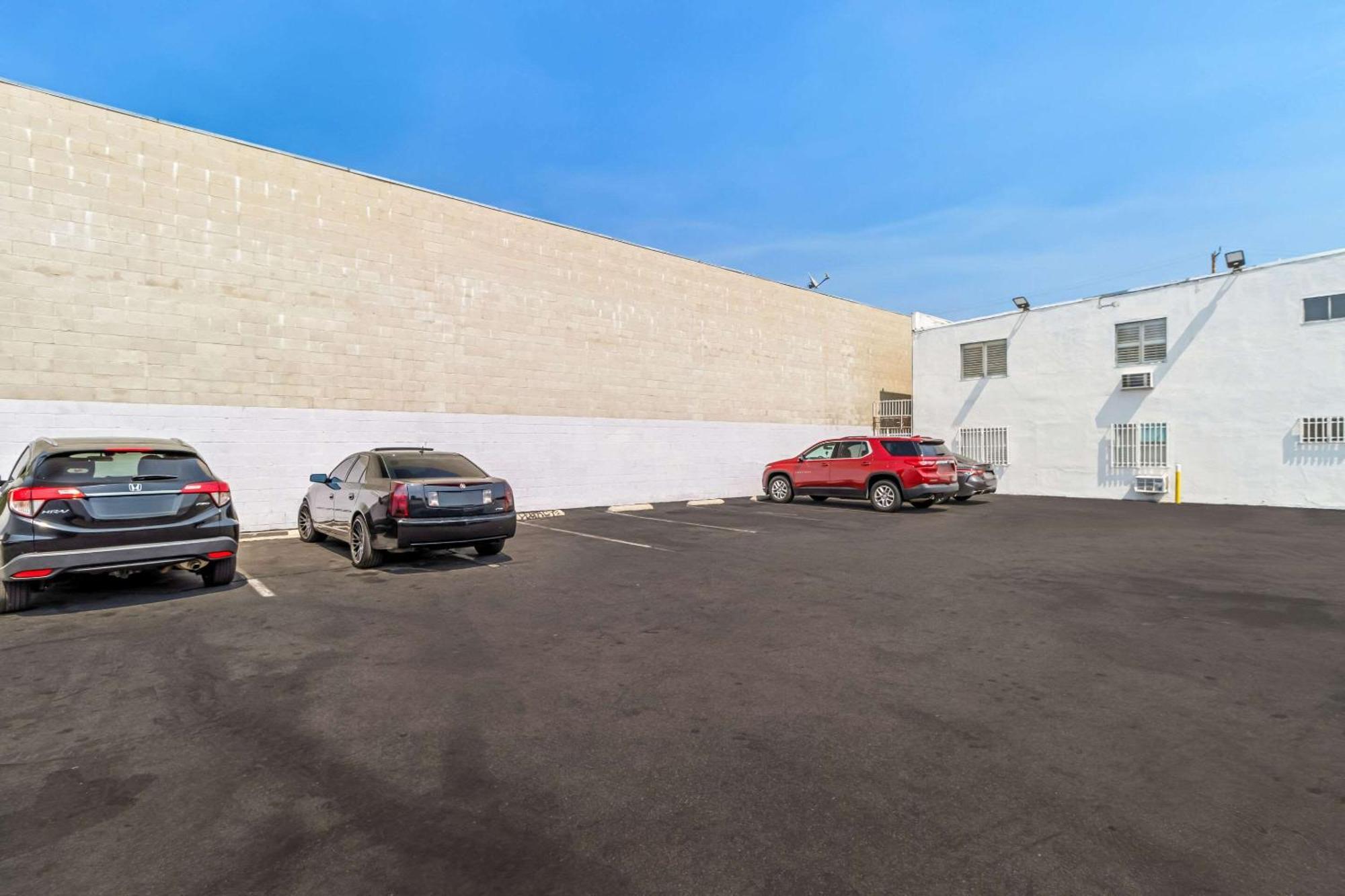 Rodeway Inn & Suites North Hollywood Burbank Airport - Universal Area Λος Άντζελες Εξωτερικό φωτογραφία